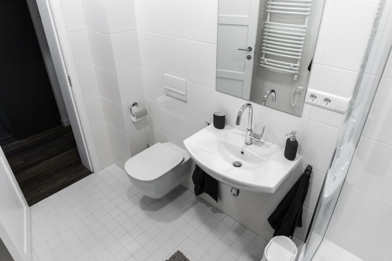Deluxe Apartments By Hostlovers Kaunas Buitenkant foto